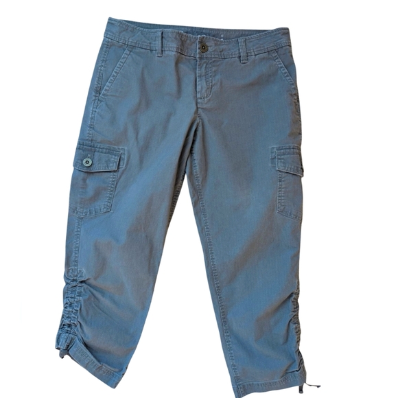 Eddie Bauer Women's Cotton Gray Casual Cargo Pants Size 6P - Picture 1 of 8